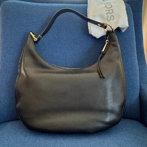 SALE_Michael Kors Black Pebble Leather Hobo Soft & Supple Exc. Cond! Not Outlet - Picture 5 of 13